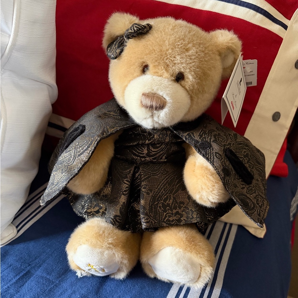 BROOKS BROTHERS & GUND St. Jude’s Children’s Hospital Lady Tuxedo Bear - OS